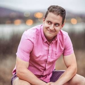 Meet your Posher, Adam